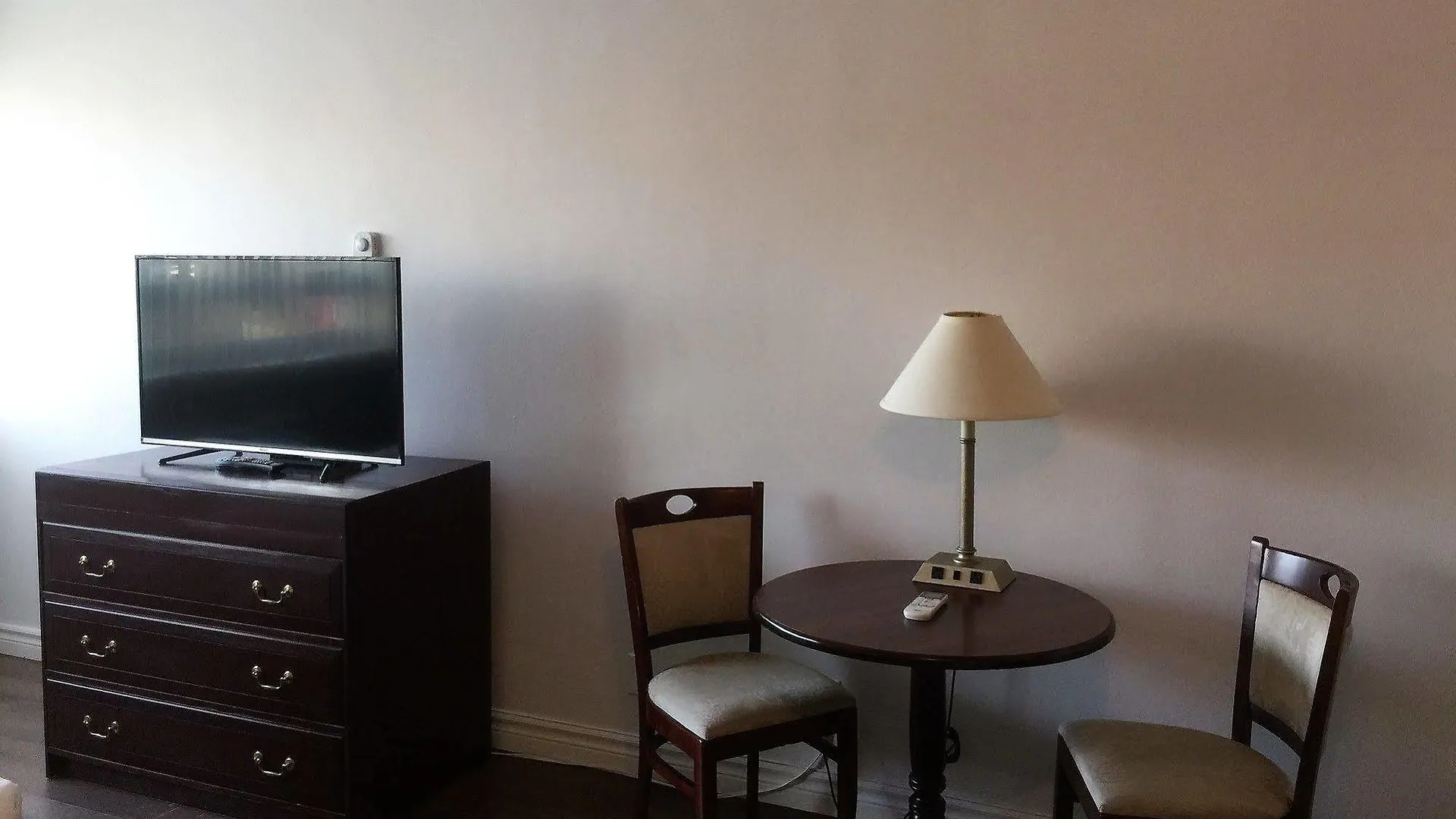 Duvernay Studios And Suites Gatineau Canada